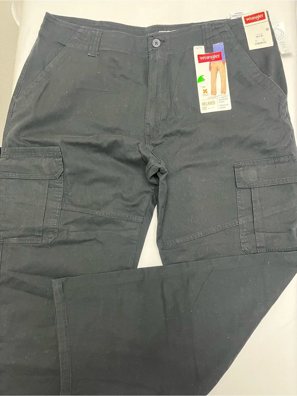 Wrangler Men’s Relaxed Fit Black Pants NWT 38x30 Epic Soft Straight Leg - Picture 3 of 8